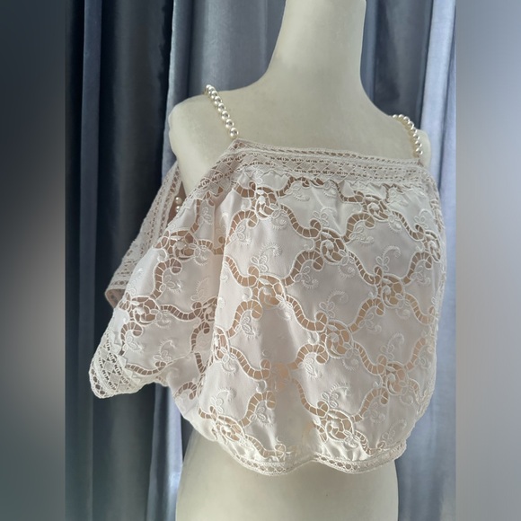 Chanel Eyelet Crop Top - Picture 4 of 6